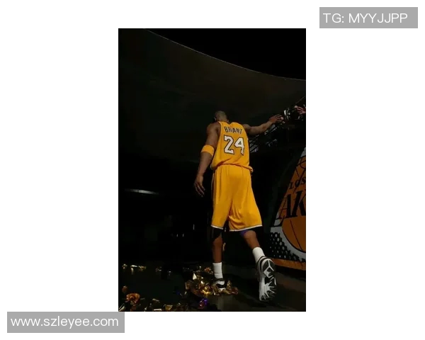 加内特与湖人对决精彩瞬间回顾,重温经典时刻与传奇对抗的巅峰之战 加内特与湖人对决精彩瞬间回顾,重温经典时刻与传奇对抗的巅峰之战